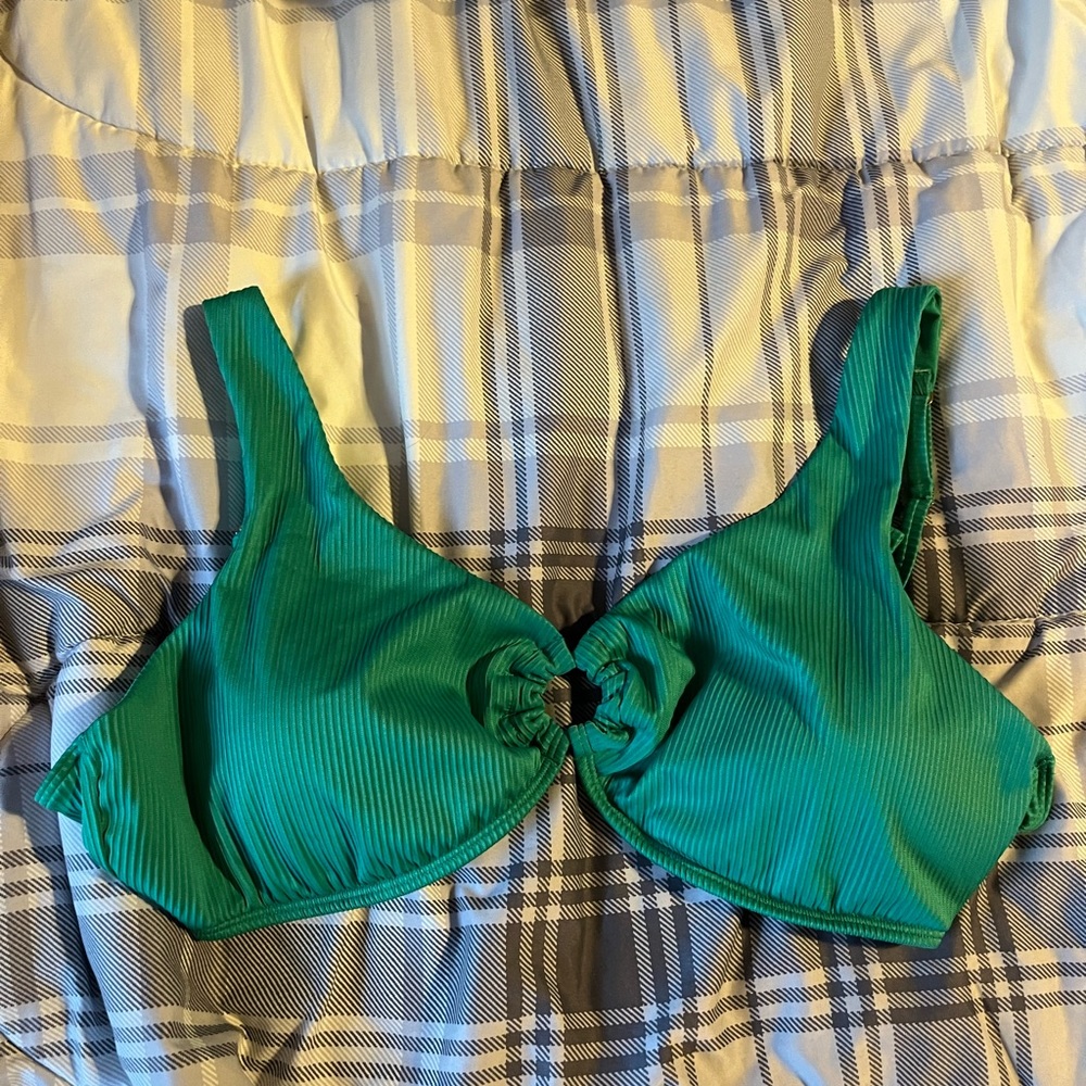 NWT Hollister bikini top size XXL
